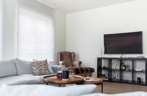 Albertstrand Apartment | Elegant Coastal Retreat in Knokke-Heist