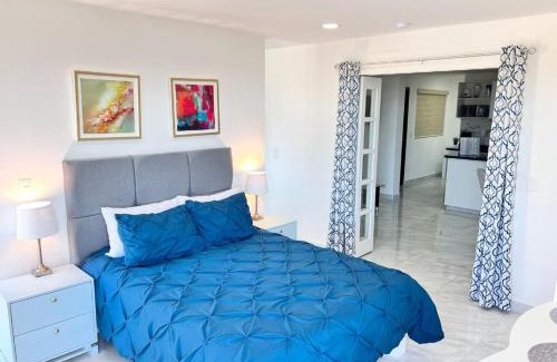 Downtown Cabo San Lucas Apartment | Elegant Condo in an Upscale Building