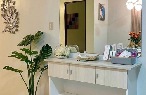 Puerto Princesa City Centre Apartment | Elegant Condo with Balcony Near Puerto Princesa City Center - B1 6Luster