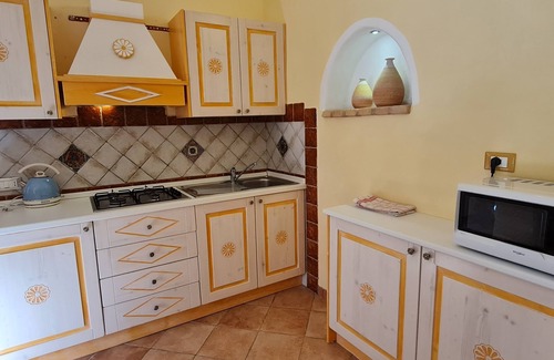 Santa Maria La Palma House | Elegant deluxe cottage close to beaches