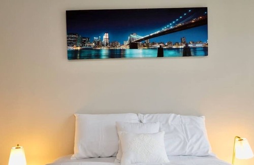 Fairfax Apartment | Elegant Deluxe with pool, Fairfax Free Parking
