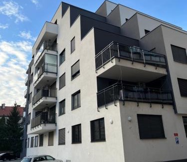Old Town Apartment | Elegant Escape apartment II - City Centre & Free Parking