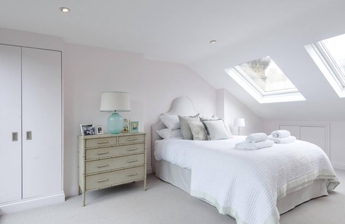 Northcote House | Elegant Family Home near Wandsworth Common
