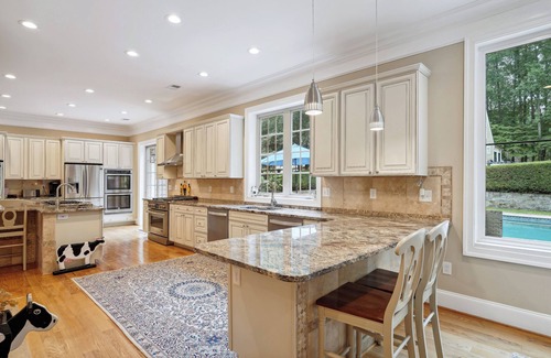 Potomac House | Elegant Georgian Mansion in Potomac Maryland, family house