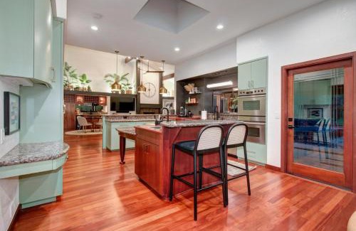 Granite Bay House | Elegant Granite Bay Getaway Tall Pine Home