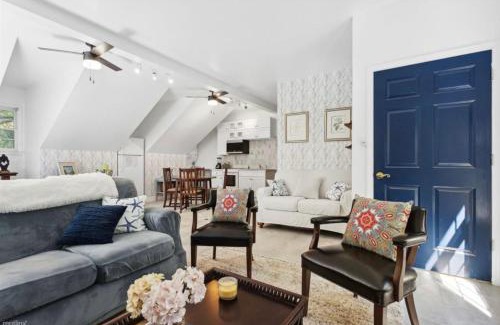 Covington Apartment | Elegant Guest Studio in Upscale Community