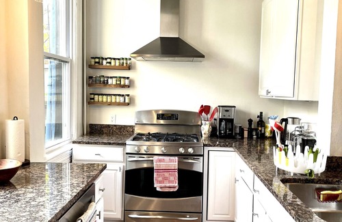 Le Droit Park House | Elegant, Historic Townhouse in Heart of DC