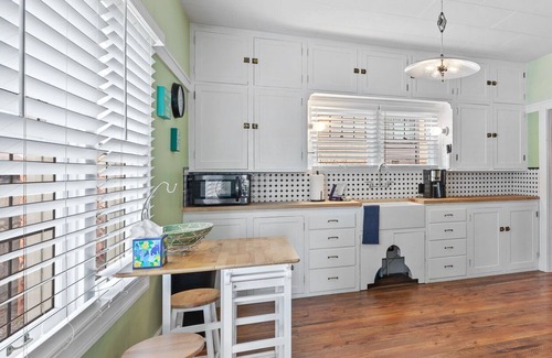 Coeur d'Alene House | Elegant Historic Home in Modernized Area—Blocks from Downtown, with Cozy Fire Pit for Relaxation!
