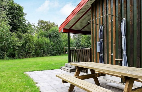 Læsø House | Elegant Holiday Home in Nordjylland with Terrace