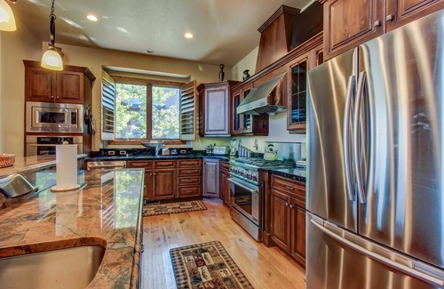 Summit Park House | Elegant house with private hot tub - near hiking trails & Kimball Junction
