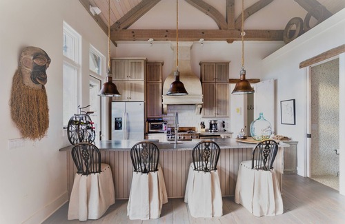 Highlands House | Elegant interior. Sunset views. Walk to town. Professional kitchen. Pet friendly