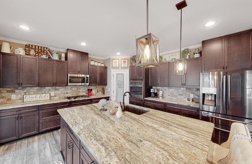 Saluda House | Elegant lakefront home with fast WiFi, large yard & dock
