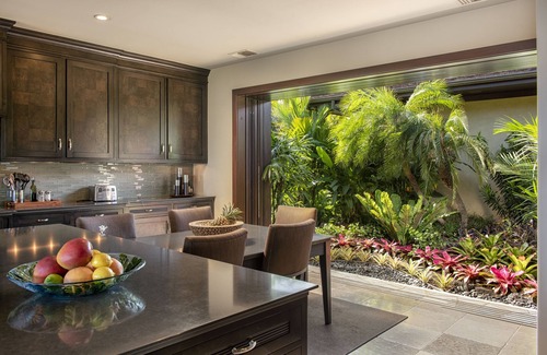 Kaupulehu House | Elegant Lau'eki Estate ~ Hualalai ~ Sweeping Views ~ Infinity pool ~ Concierge