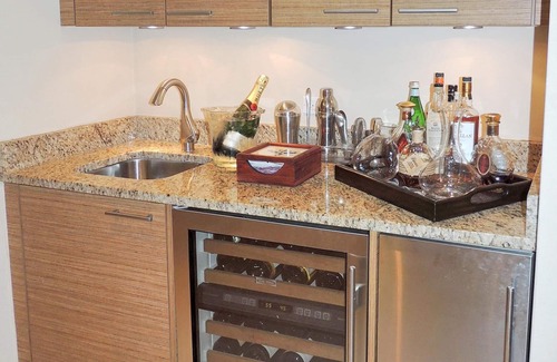 Herreras Apartment | Elegant Luxury Villa, Golf Cart, 2 Pools, Nature Reserve, Full Resort Amenities