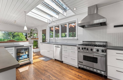 Lake Oswego House | Elegant Mid-Century Modern in the Heart of LO!