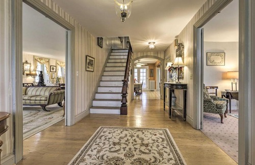 Norwich House | Elegant Norwich House with Billiards Room and Ballroom