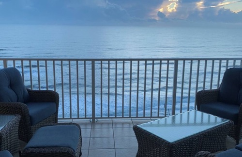Ocean View Halifax Estates Condo | Elegant Oceanfront Condo - SE Corner Unit- #905