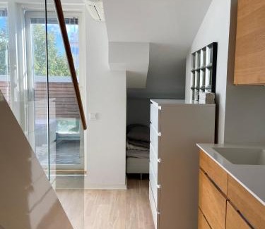 Ullanlinna Apartment | Elegant Penthouse Loft - Center