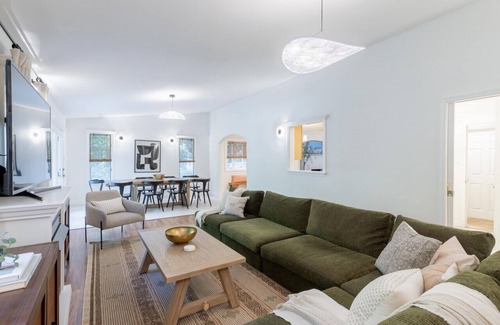 Lower Township House | Elegant Pool House in Cape May- 12 people