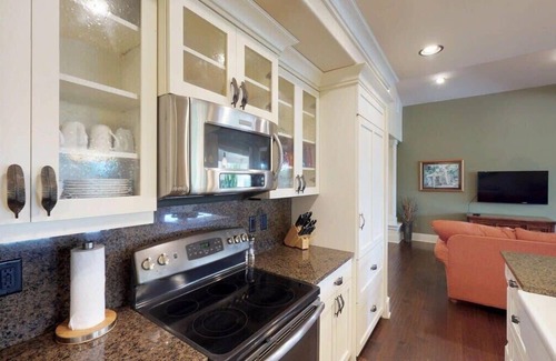 Poipu Villa | Elegant Poolside Penthouse l Private Elevator
