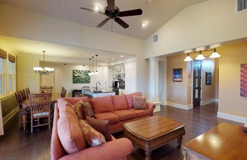 Poipu Villa | Elegant Poolside Penthouse l Private Elevator