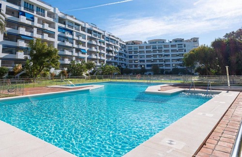 Puerto Banus Apartment | Elegant renovated apartment in Puerto Banús