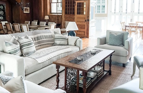 Fifth Ward Cottage | Elegant Renovated Carriage House in Newport's Historic District