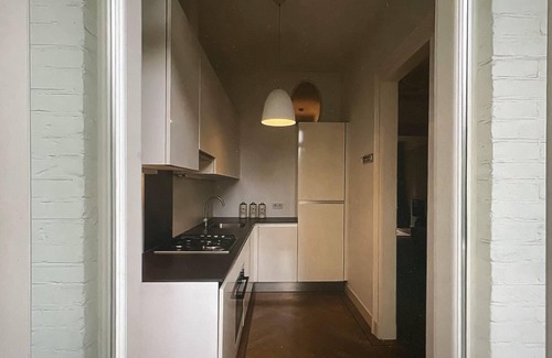 Oud-Zuid Apartment | Elegant Residence in Amsterdam's Prestigious Oud-Zuid
