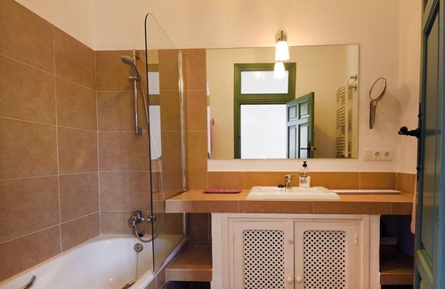 Ronda House | Elegant restored Cortijo in spectacular landscape at 5 min. from Ronda