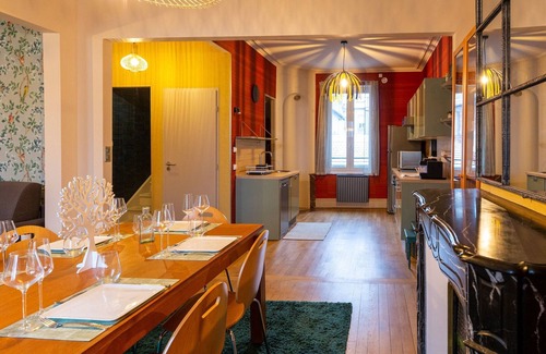 Poincare - Foch - Anatole France - Croix de Bourgogne Apartment | Elegant retreat in Nancy with 3 spacious bedrooms