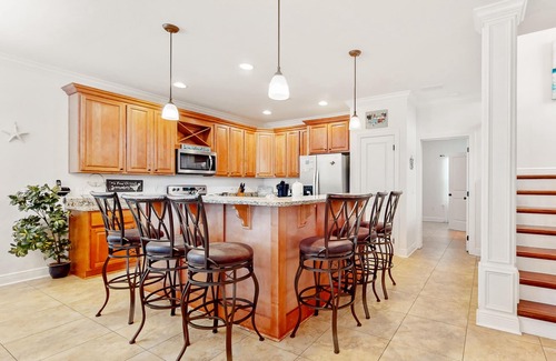 Villages of Crystal Beach House | Elegant retreat near the sea with plunge pool & hot tub, covered balcony, & AC