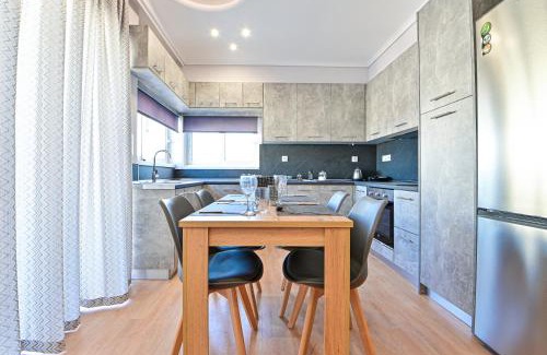 Piraeus Apartment | Elegant Sea View Stay - Piraeus Port