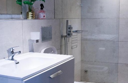 Accra Apartment | Elegant Signature apartments East Legon