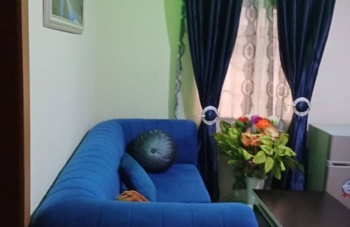 Alimosho Apartment | Elegant Sitting room and Bedroom with AC in vibrant Lagos, Nigeria