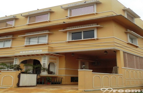 Rambagh House | Elegant Spacious Room near WTP