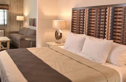 Broken Arrow Hotel | Elegant Stay with On-Site Bar & Patio Sunset Views! | 2 Units