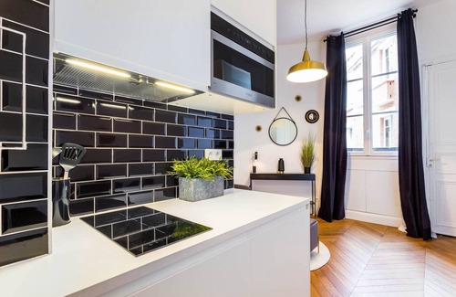 16th Arrondissement Apartment | Elegant studio - 2P - TrocadÃ©ro/Eiffel Tower