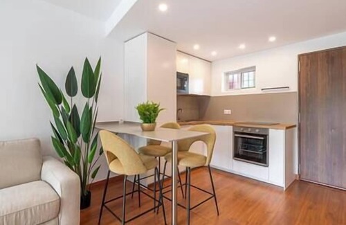 Urbanizacion Pinos Verdes Apartment | Elegant Studio with Balcony, Pool & Parking