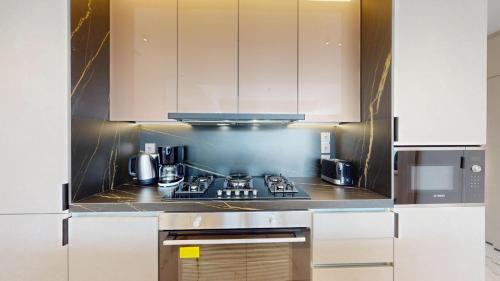 Dubai House | Elegant - Three Bed Villa in Jumeirah Golf Estate