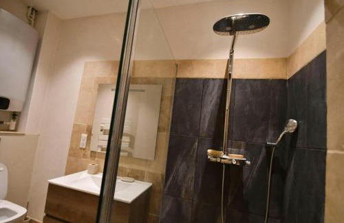 Arnaud Bernard Apartment | Elegant Toulousain - Central - Metro - Standing
