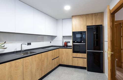 Central District Apartment | Elegant Town Hall Apartment