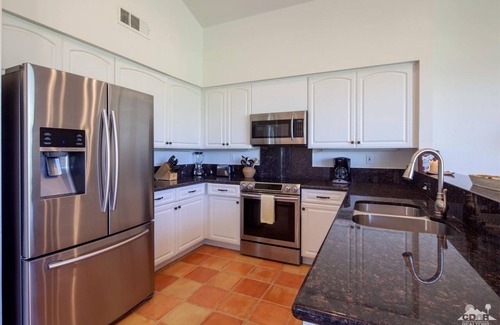 La Quinta Condo | Elegant updated 3 BD 3.5 BA 2400 Sq Foot condo 245304