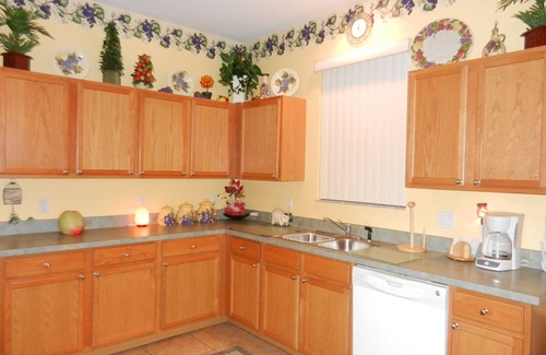 Davenport House | Elegant Urban Home in Disney Area, 6 BR, Pool and Spa