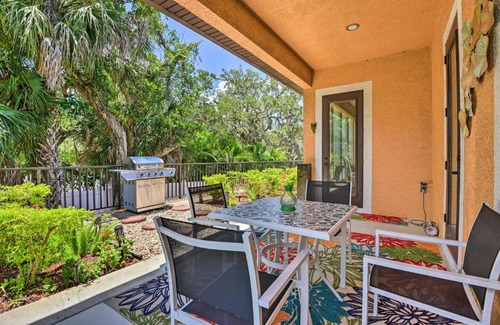 Venice House | Elegant Venice Home with View - Walk to Beach!