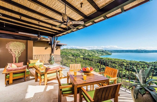 Papagayo Peninsula House | Elegant Villa Escape in Peninsula Papagayo