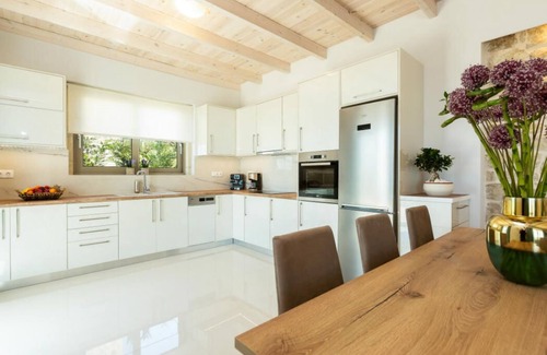 Zerviana Villa | Elegant Villa for 7 guests overlooking Phalasarna Beach