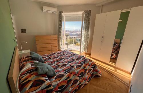 Cit Turin Apartment | Elegante Apt a 5 minuti da Stazione e Metropolitana - Free Parking a 80m
