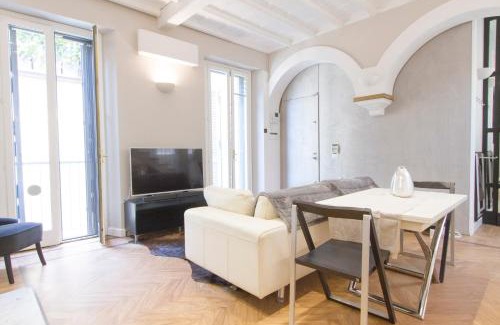 Centro Storico Apartment | Elegante e completamente arredato apt in Duomo