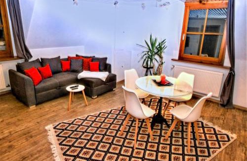 Herrischried Apartment | Elegante Ferienwohnung mit Außenpool Schwarzwald