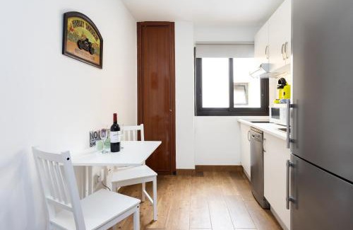 La Vera Apartment | Elegante y luminoso piso recién reformado